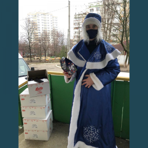 Al doilea an copilașiii din instituțiile de educație timpurie din municipiul Chișinău primesc către sărbătorile de iarnă cadouri dulci din partea Primăriei